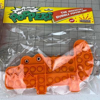 #305 Poptatic Popper Toys Bundle 1
