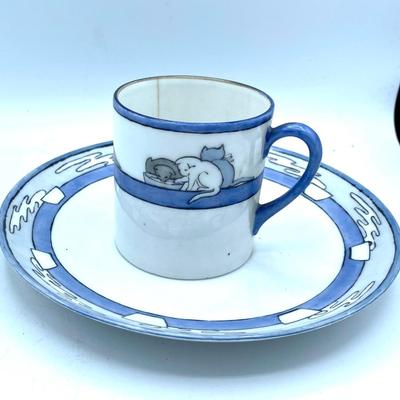 1932 Vintage Arts & Crafts Porcelain Child Baby Gift Mug &  Plate HP Kittens