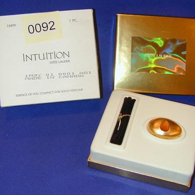 Estee Lauder Intuition Essence Of You Solid Perfume Compact Lot 92
