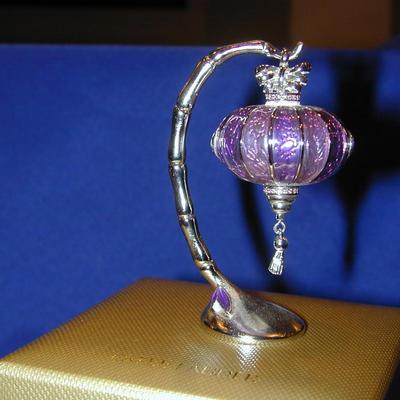 Estee Lauder Pleasures Royal Lantern Solid Perfume Compact Lot 100