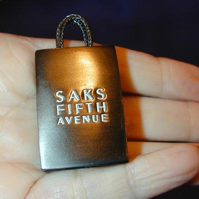 Estee Lauder Pleasures Saks Fifth Avenue Shopping Bag Solid Perfume Compact Lot 141 READ