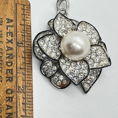 LOT 67: Bridal Faux Pearl  / Crystal Flower Pendant