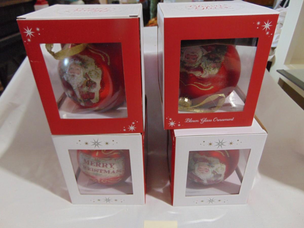 Item 2 Glass ornaments
