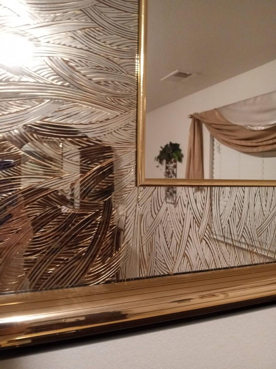 GOLD WALL MIRROR