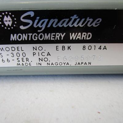 #36 Vintage typewriter