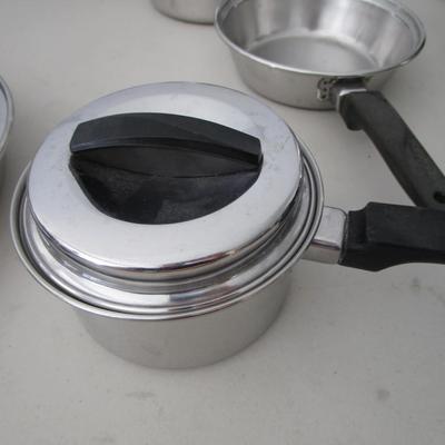 #41 Flint brand pans