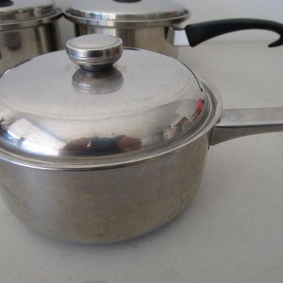 #43 3 pans with lids