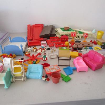 #46 Toy Building, furniture, merri-go-round