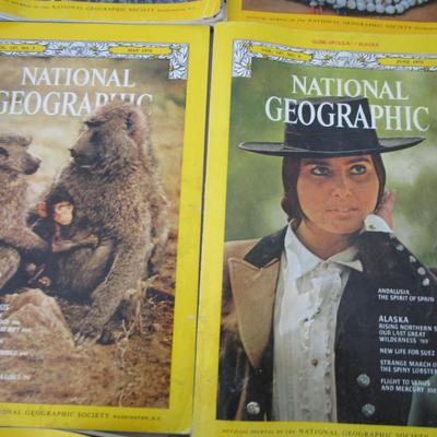 #85 National Geographics 1975 (10)