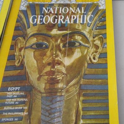 #86 National Geographics 1976 (9)