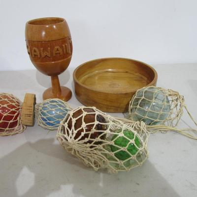 #98 Wooden Hawaii goblet, wooden bowl, decorative glass balls in netting