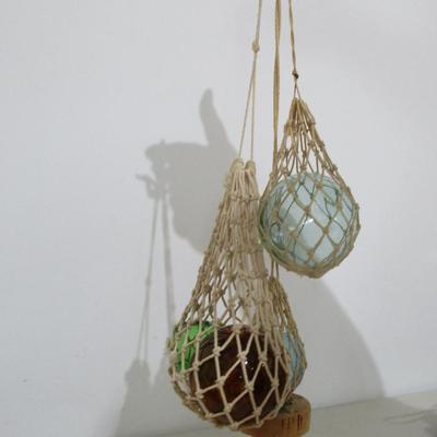 #98 Wooden Hawaii goblet, wooden bowl, decorative glass balls in netting
