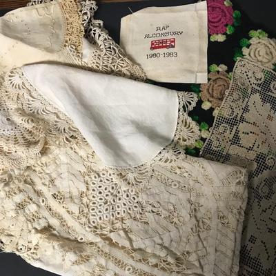 ANTIQUE LACE