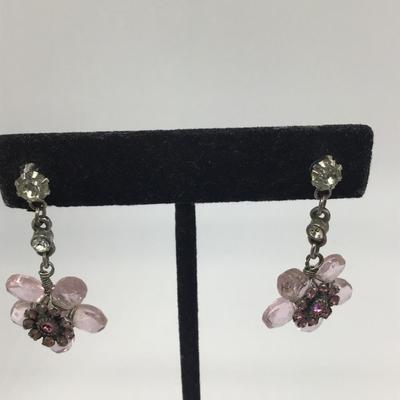 Vintage Crystal Rhinestone Earrings. Pink Flowers ðŸŒ¸