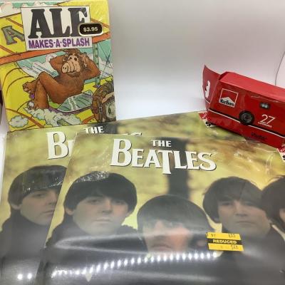 Beatles, ALF. Marlboro