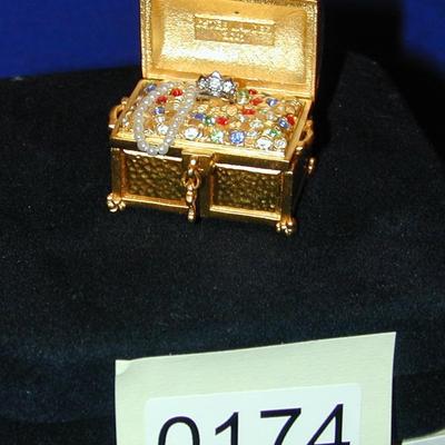 Estee Lauder Dazzling Gold Treasure Chest Solid Perfume Compact Lot 174