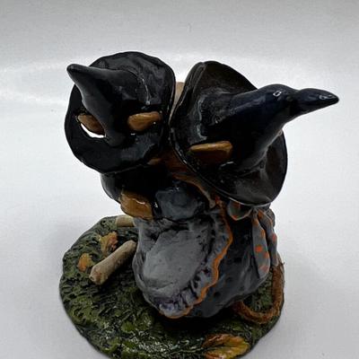 Wee Forest Folk Plight of the broken broom M-069a