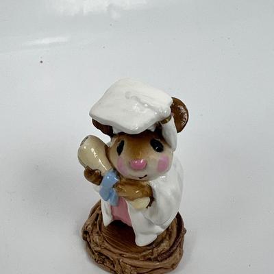  Graduate Mouse  M-058