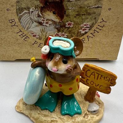 WEE FOREST FOLK M-293 "Cat Fish Cove" beach mouse 2003 Donna Petersen WBOX