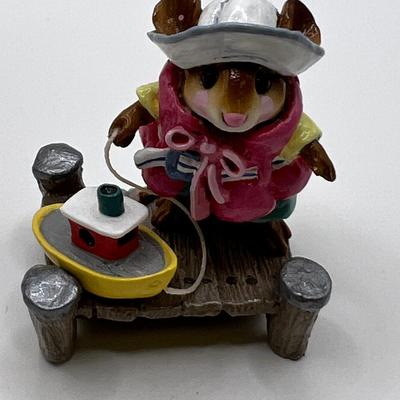 Wee Forest Folk AHOY! M-310 retired Annette Petersen 2004