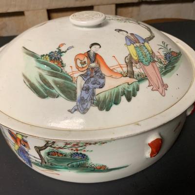 CHINESE PORCELAIN