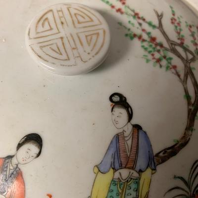 CHINESE PORCELAIN