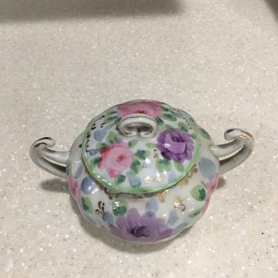 Vintage unmarked Ceramic sugar bowl with lid