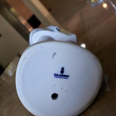 Lladro boy with robe 4900 matte