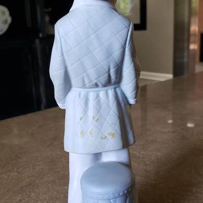 Lladro boy with robe 4900 matte