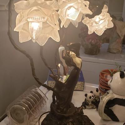 Art Deco Style table lamp