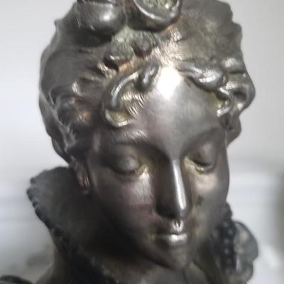 Lovely bronze metal bust of woman