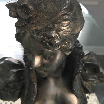 Lovely bronze metal bust of woman