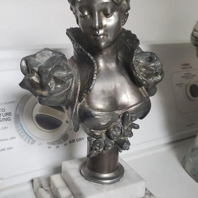 Lovely bronze metal bust of woman