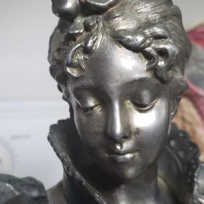Lovely bronze metal bust of woman