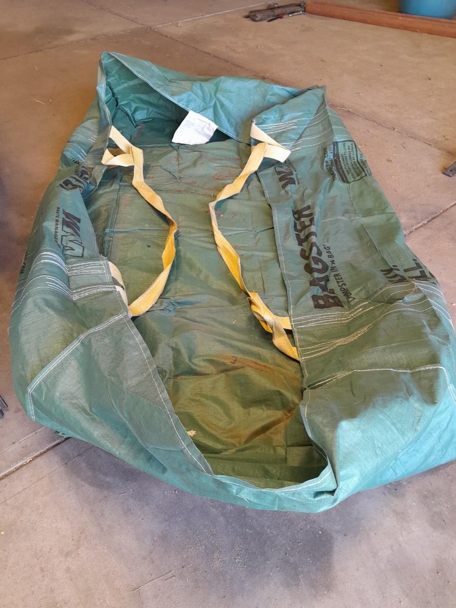 LARGE TARPLIKE WASTE MANAGEMENT BAGSTER TRASH DISPOSAL