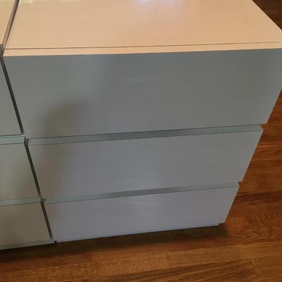 White High gloss night stand or small dresser