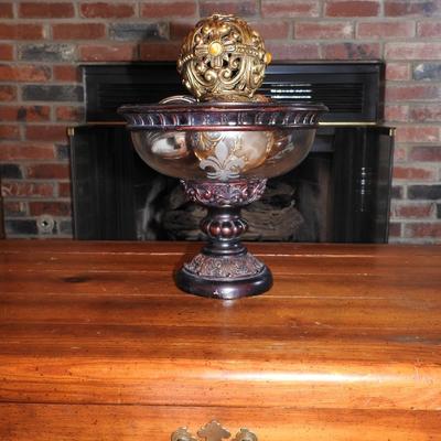 Fleur-de-lis decorative bowl