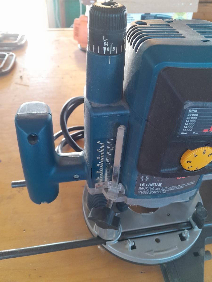 BOSH DELUXE ROUTER GUIDE WITH ROUTER