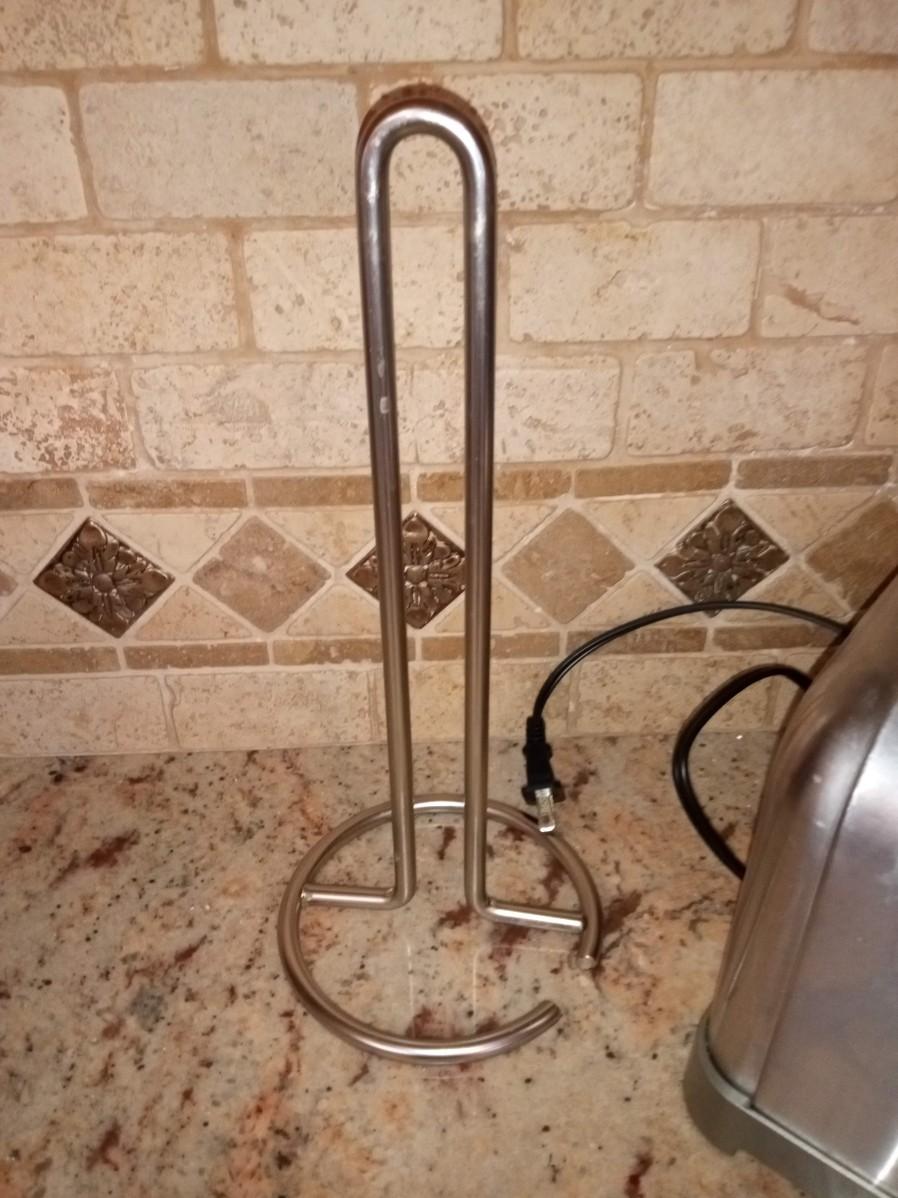 2 SLICE TOASTER, ELECTRIC CAN OPENER AND A PAPER TOWEL HOLDER