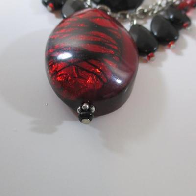 Very Vintage Black and Red Glass Teardrop beaded 2 strand Necklace with dangle earrings  2