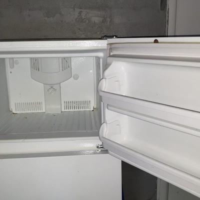Frigidaire refrigerator and freezer