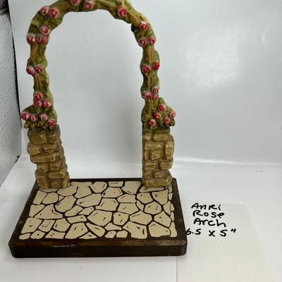 Anri Rose Ach display 6.5 X 5"