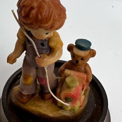 ANRI Mini collectible 1 1/2" in collector dome