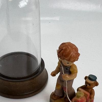 ANRI Mini collectible 1 1/2" in collector dome