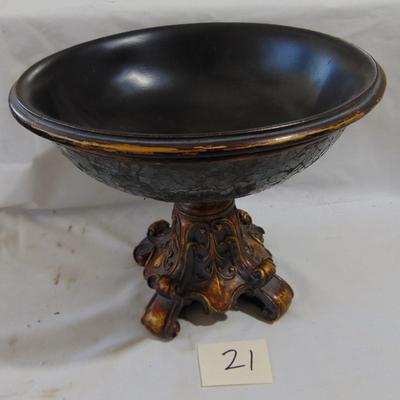 Item 21 Decorative bowl