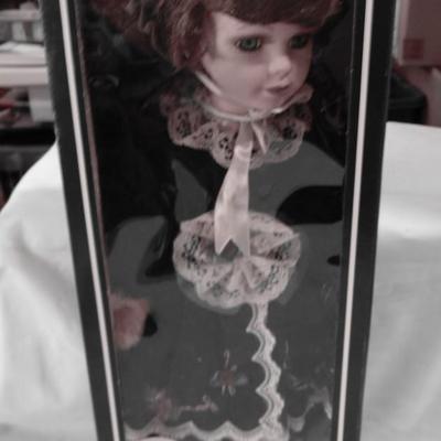 Item 34 Geppeddo Doll