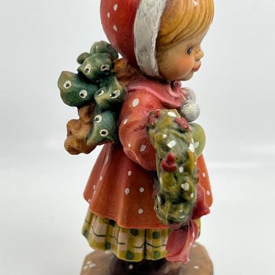 ANRI Italian woodcarving Collectible "Seasons Greeting"