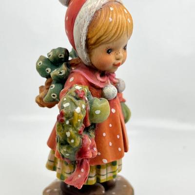 ANRI Italian woodcarving Collectible "Seasons Greeting"