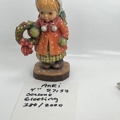 ANRI Italian woodcarving Collectible "Seasons Greeting"