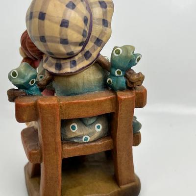 ANRI Italian woodcarving Collectible figurine  "Cherish"